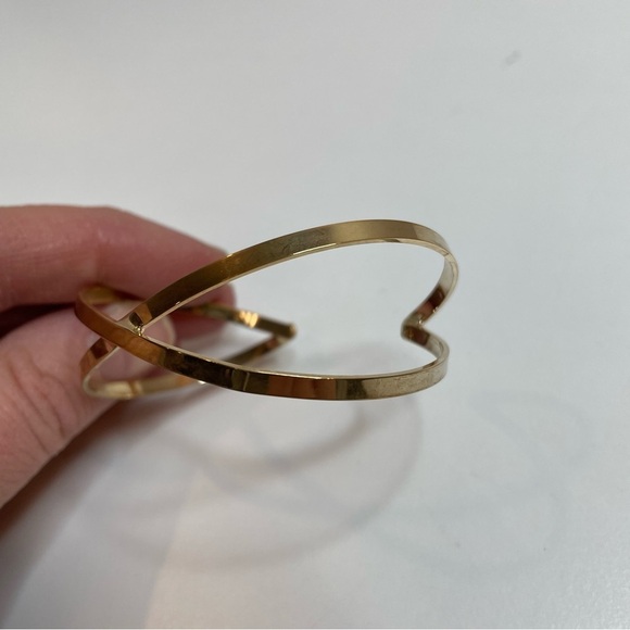 Marlyn Schiff Gold Tone Criss Cross Cuff Bracelet - Picture 2 of 4